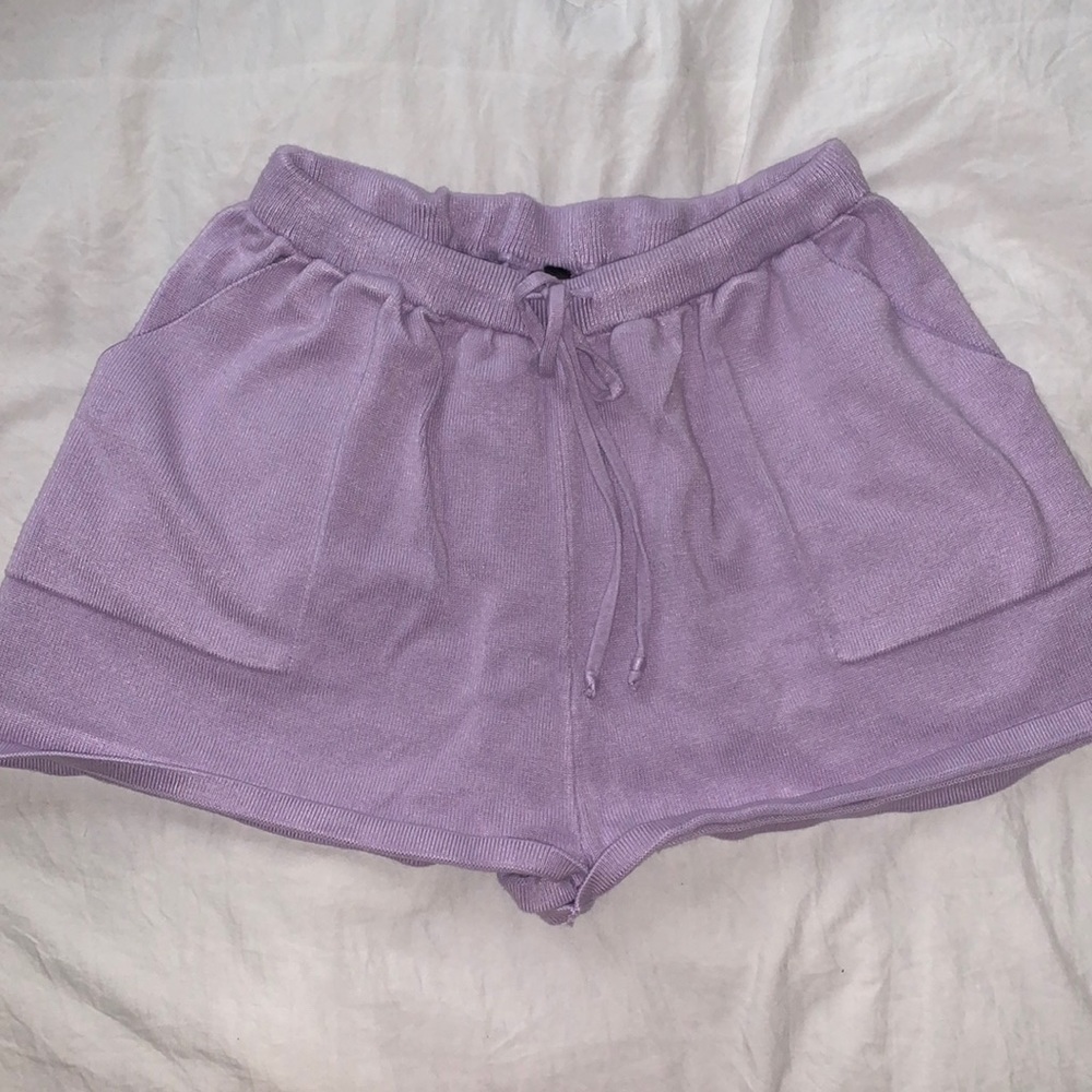 Light lavender cotton shorts
